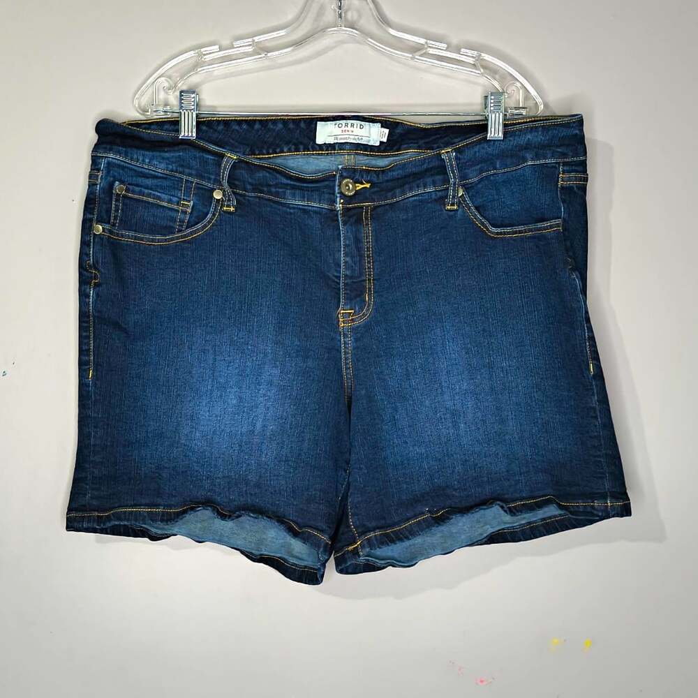 Torrid Womens Denim Bermuda Shorts Plus Size 20 Blue Stretch Mid Rise 6 Inseam